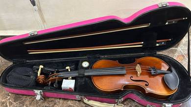 4/4 hand made violin