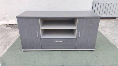 YE43CC Almari TV Kabinet 4 Feet 2 Doors TV Cabinet