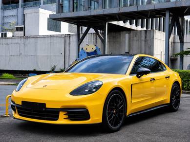 Porsche Panamera 4S in Puchong, SGR