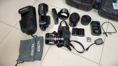 ZVE10 ii mark 2 Sony Camera Bundle lens & flash