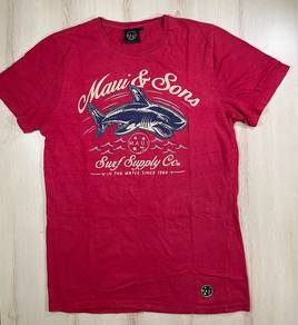 Maui & Sons Red Tee #CE Used