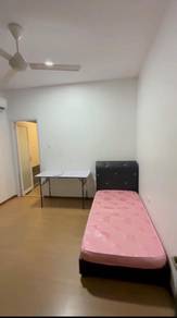 Room in Miri, SWK