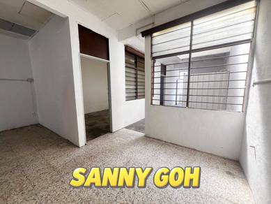 1-storey Terraced House For Sale in Batu Maung,PNG