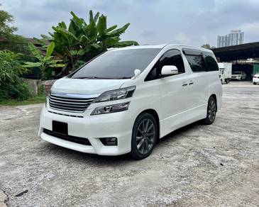 Toyota Vellfire Z in Kajang, SGR
