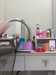 dressing table