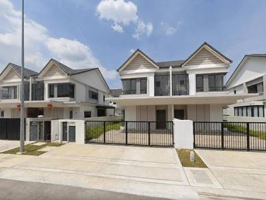 Semi-Detached House For Sale in Cyberjaya,SGR
