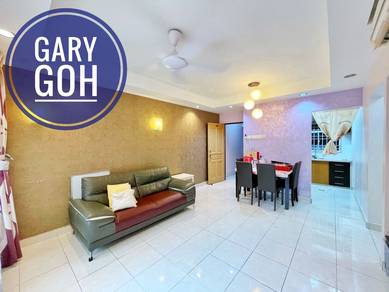 Condominium For Sale in Greenlane Park