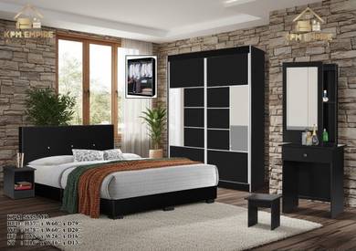 Bedroom set (new)