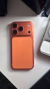 iPhone 17 pro 256gb Cosmic Orange