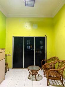 Townhouse Condo For Sale in Summer Park Townhouse @ Seri Alam