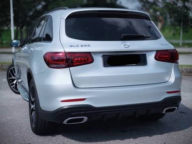Mercedes Benz GLC300 300 4MATIC AMG LINE in Sungai Besi, KUL
