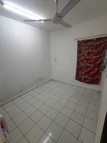 Room in Inanam, SBH
