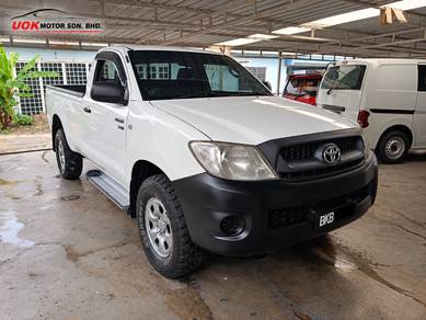 Toyota Hilux in Kajang, SGR