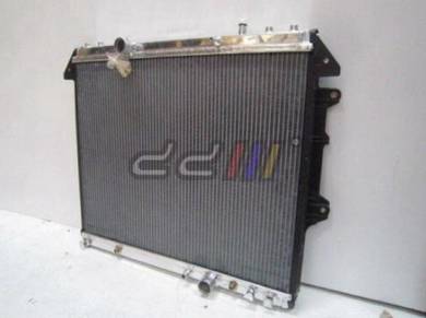 Hilux VIGO FORTUNER INNOVA radiator 4wd 4x4