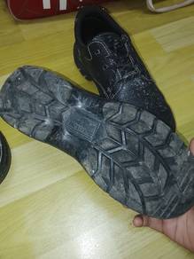 safety shoes
