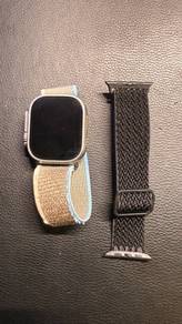 Apple Watch Ultra 1 49mm + 2 Straps + 3 Cables