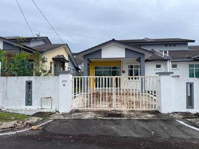 Semi-Detached House For Sale in Kluang,JHR