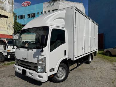 2021 Isuzu NPR85 Box Kotak 17 Kaki (A) Boleh Loan