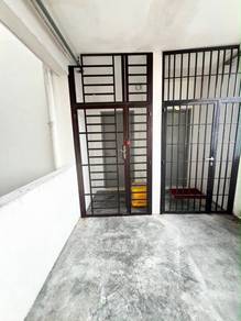 Apartment For Sale in Molek Ria