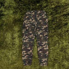 Cargo Pant sz 28.::