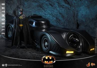 Hot Toys - Batman 1989 - Batmobile Collectible