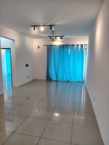 Condominium For Rent in Silk Residence
