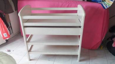 baby changing table