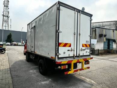 DAIHATSU V116 CHILLER BOX 2004 BDM 5000 kg