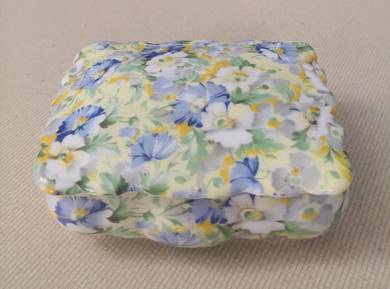 Queen's China English Chintz trinket box