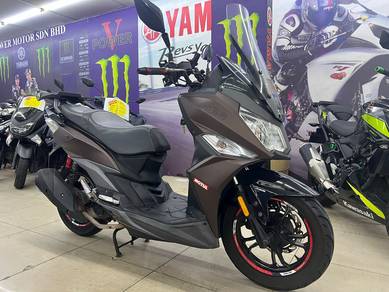 Sym JET14 200