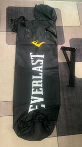 Everlast Punching Bag Set