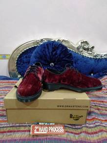 Rare DR MARTENS 10 HOLE RED CHERRY CRUSHED VALVET