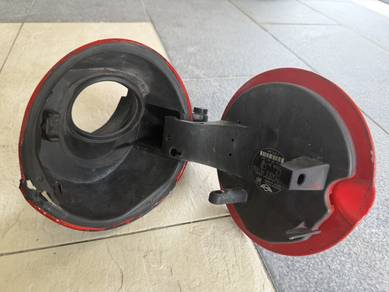 R56 Fuel fliper flap