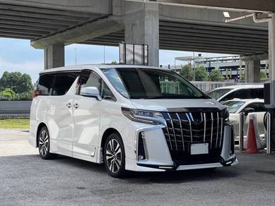 Toyota Alphard SC in KLCC, KUL