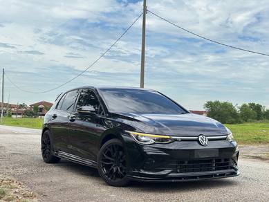 2023 Volkswagen Golf R-LINE