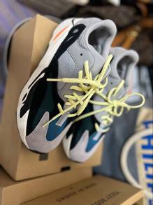Adidas Yeezy 700 Wave Runner
