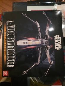 Star Wars Bandai 1/48 moving X-wing model kit