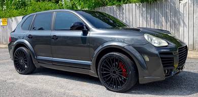 Porsche Cayenne Turbo TURBO in Seri Kembangan, SGR
