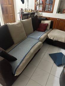 L shape sofa 250cm x 85cm