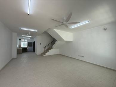 3-storey Terraced House For Rent in Kundang,SGR
