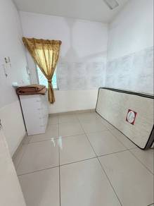 Apartment For Rent in University Apartment Phase 2