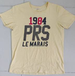 *PDI - yellow t-shirt*