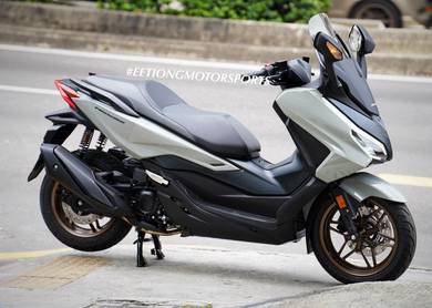 Honda Forza 250