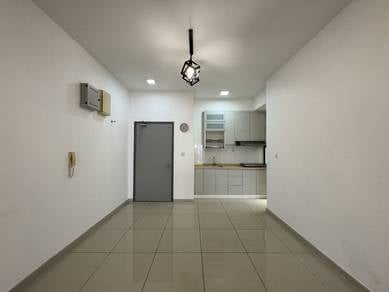 Service Residence For Rent in Suria Residence