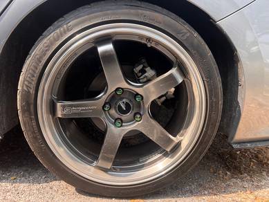 Advan gt 18" rims used 6month old