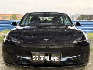 Tesla Model 3 LONG RANGE AWD in Sungai Buloh, SGR
