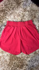 UNDER ARMOUR Shorts Workout Running Red