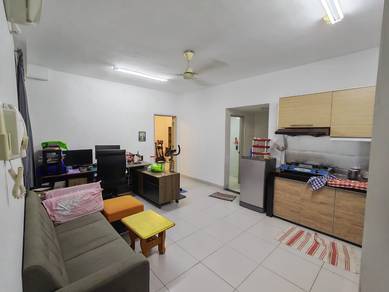 Service Residence For Sale in The Domain @ NeoCyber
