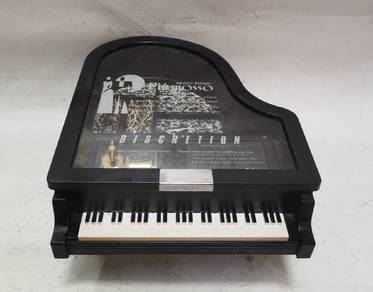 Mezzo Piano Piu Mosso Black Grand Piano Music & Je
