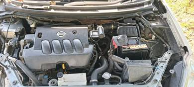Nissan Slyphy part engine MR20